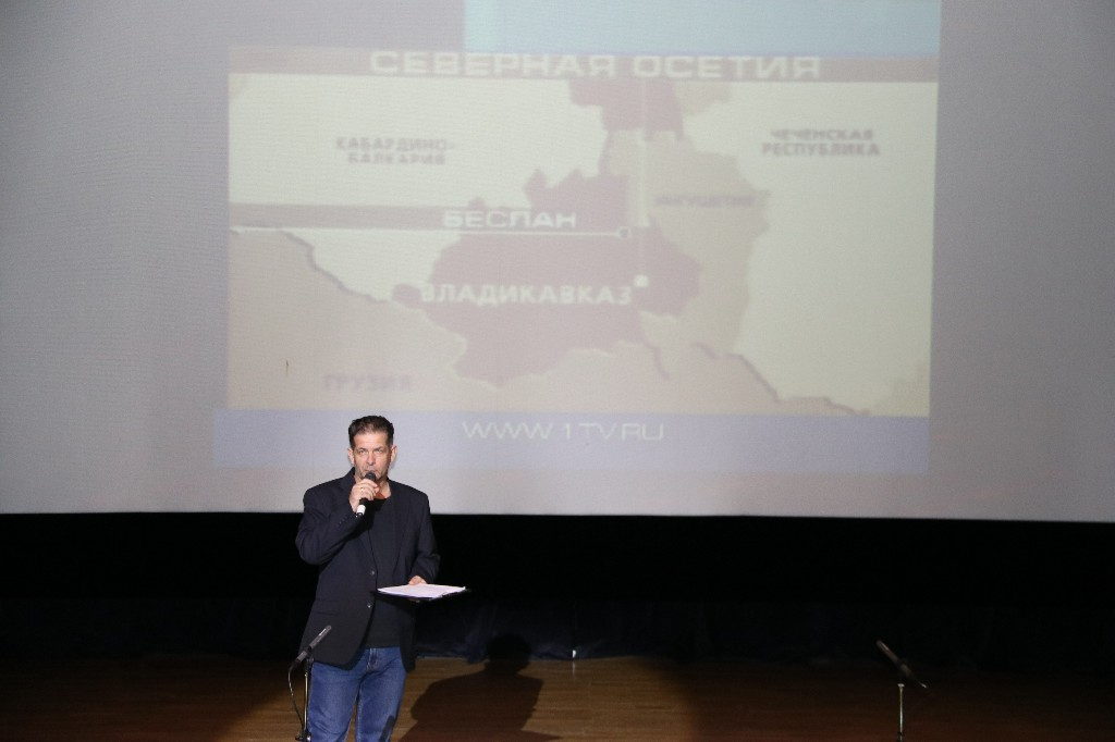 23 ноября 2022 года в МБУ КДЦ «Кристалл» состоялась познавательная программа для школьников, в рамках профилактики терроризма и экстремизма — «Мы сами формируем свой взгляд на мир»
