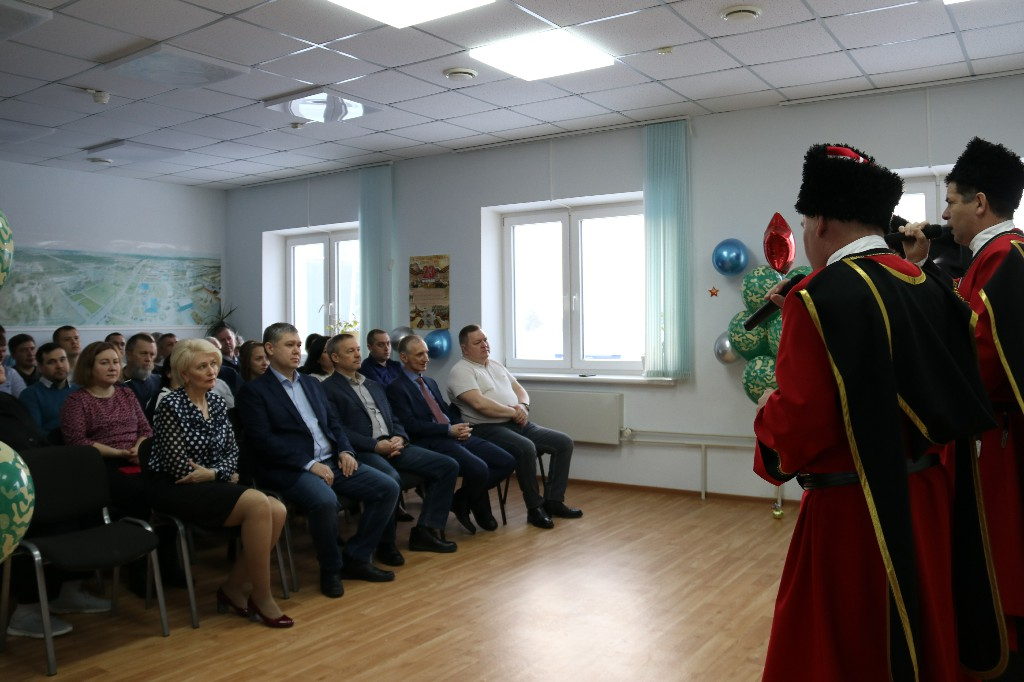 21 февраля 2023 состоялся выездной концерт – поздравление работников Базы производственного обслуживания средств автоматизации НГДУ «Нижнесортымскнефть», посвященный Дню защитника Отечества