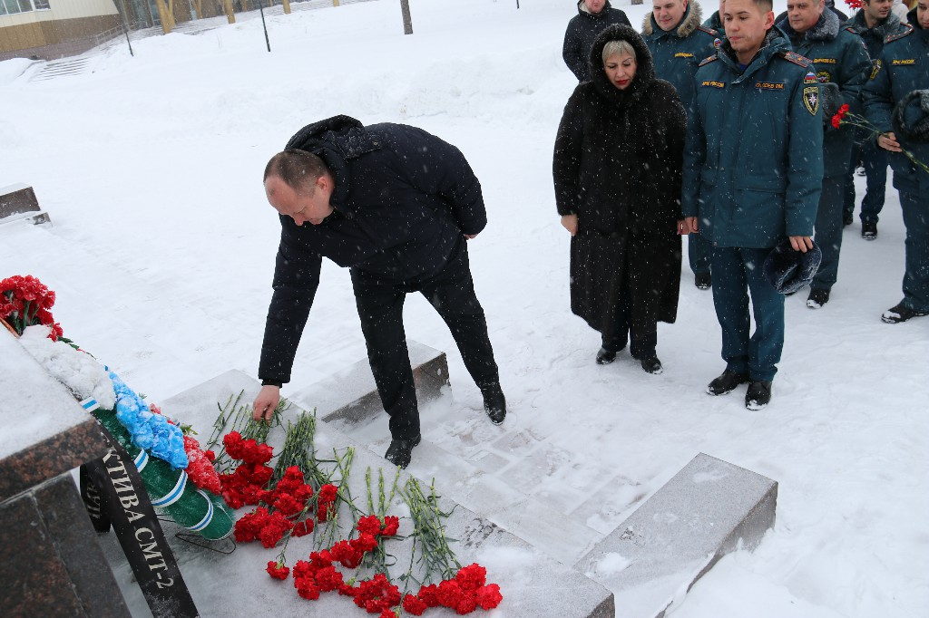 22 февраля 2023 в 15:00 у памятника «Героям, павшим в боях за Родину», состоялся митинг «СЛАВА ЗАЩИТНИКАМ ОТЕЧЕСТВА». #СлаваЗащитникамОтечества #Своихнебросаем #Мывместе