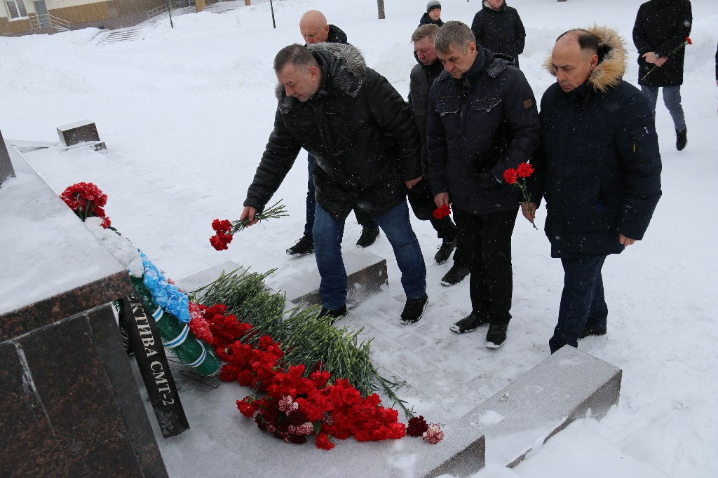 22 февраля 2023 в 15:00 у памятника «Героям, павшим в боях за Родину», состоялся митинг «СЛАВА ЗАЩИТНИКАМ ОТЕЧЕСТВА». #СлаваЗащитникамОтечества #Своихнебросаем #Мывместе