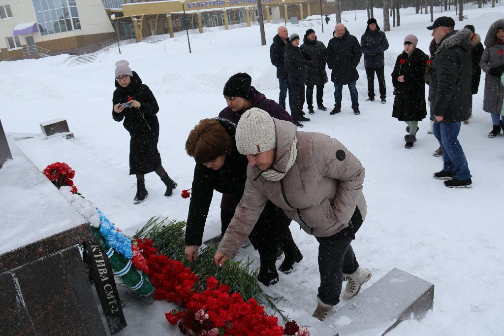 22 февраля 2023 в 15:00 у памятника «Героям, павшим в боях за Родину», состоялся митинг «СЛАВА ЗАЩИТНИКАМ ОТЕЧЕСТВА». #СлаваЗащитникамОтечества #Своихнебросаем #Мывместе
