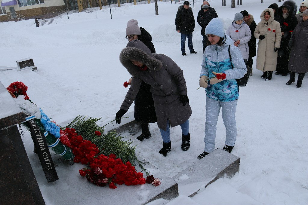 22 февраля 2023 в 15:00 у памятника «Героям, павшим в боях за Родину», состоялся митинг «СЛАВА ЗАЩИТНИКАМ ОТЕЧЕСТВА». #СлаваЗащитникамОтечества #Своихнебросаем #Мывместе