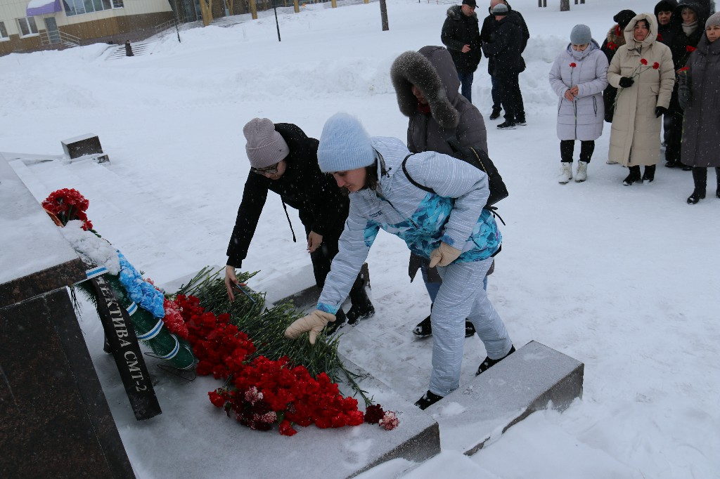 22 февраля 2023 в 15:00 у памятника «Героям, павшим в боях за Родину», состоялся митинг «СЛАВА ЗАЩИТНИКАМ ОТЕЧЕСТВА». #СлаваЗащитникамОтечества #Своихнебросаем #Мывместе