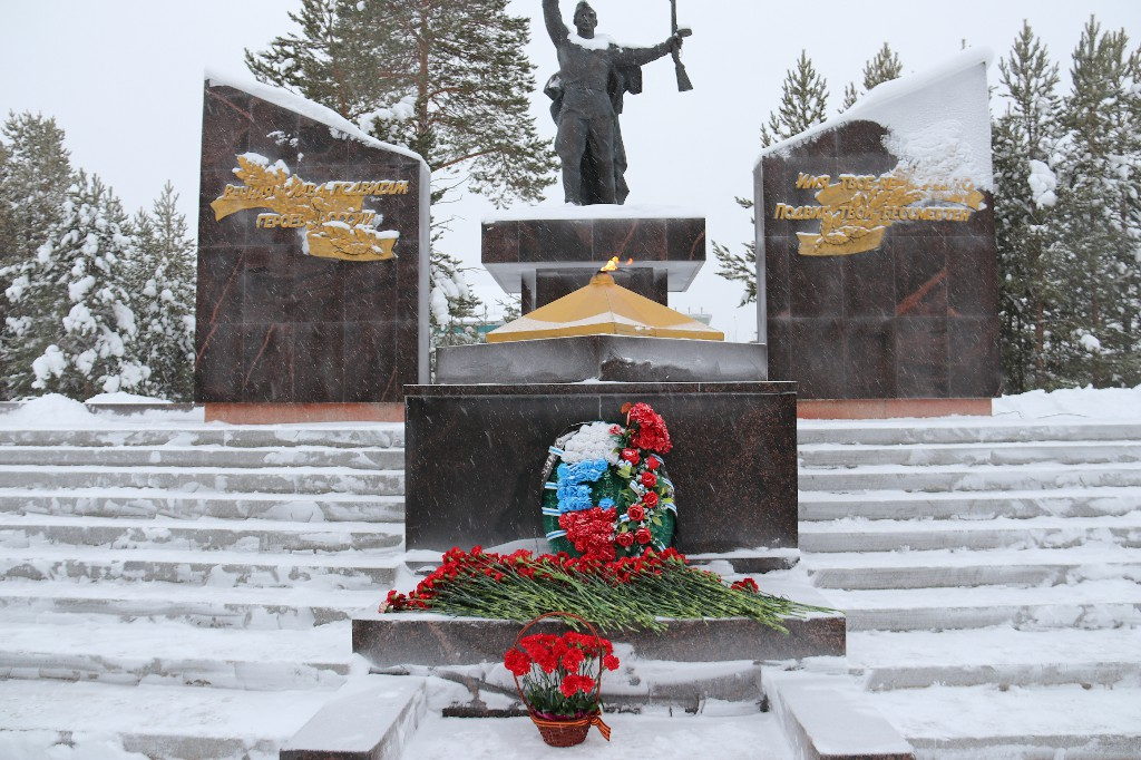 22 февраля 2023 в 15:00 у памятника «Героям, павшим в боях за Родину», состоялся митинг «СЛАВА ЗАЩИТНИКАМ ОТЕЧЕСТВА». #СлаваЗащитникамОтечества #Своихнебросаем #Мывместе