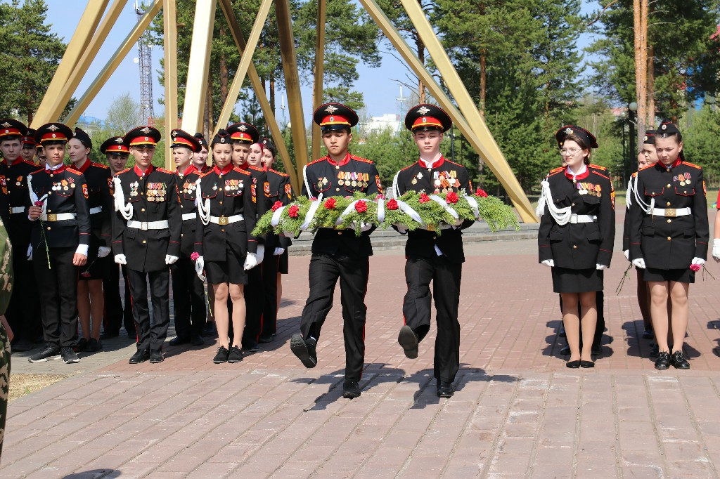 28 мая 2023 года в 12:00 часов в день празднования 105-летия Пограничных войск Российской Федерации на площади КДЦ «Кристалл» у мемориальной доски Пограничникам состоялся торжественный митинг