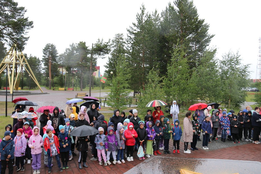 22 июня – День памяти и скорби. Всероссийская патриотическая акция «Свеча памяти» состоялась у мемориала «Героев России» на площади КДЦ «Кристалл» #МыПомним