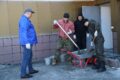 21 мая 2024 года, первый весенний субботник провели работники КДЦ «Кристалл»